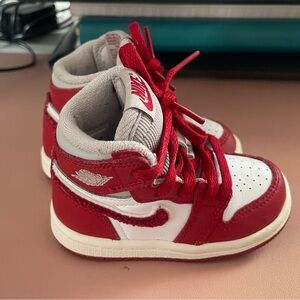 Kids shoes 5C
